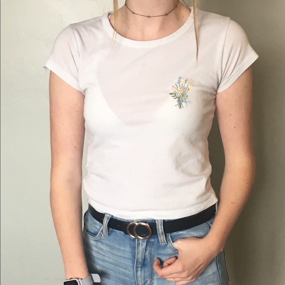 Embroidered white  tee